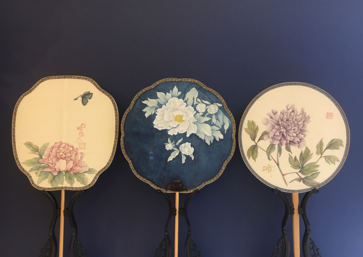 The Decorative Fan - A Beautiful, Versatile And Sartorial Accessory